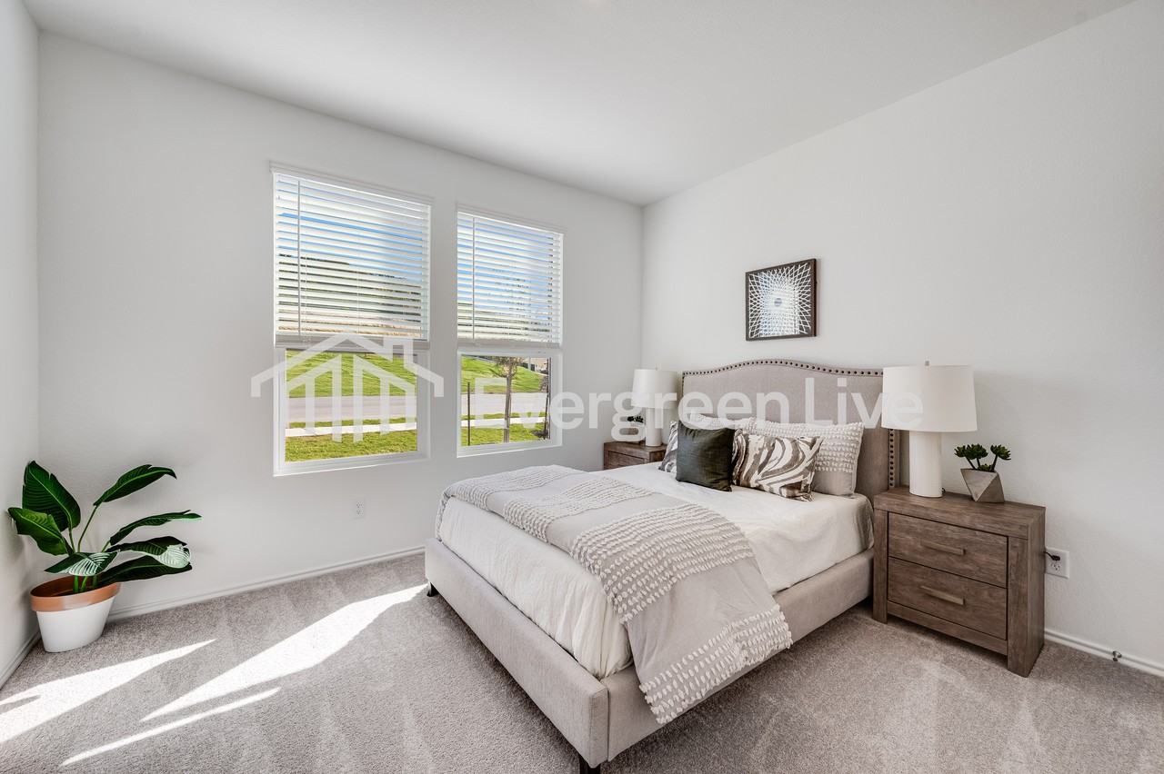 16363 Apricot Dr - Photo 5 of 15