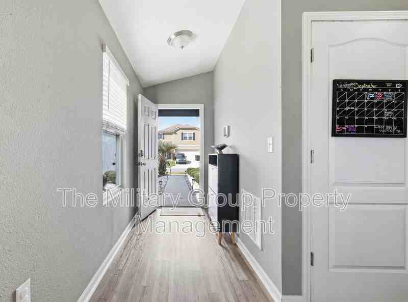 8089 Cape Fox Dr - Photo 3 of 35