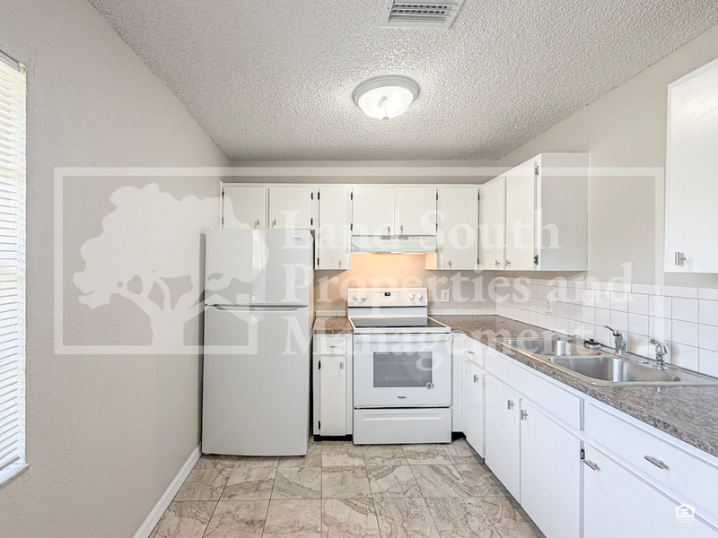 1222 Taylor St #1 - Photo 4 of 11