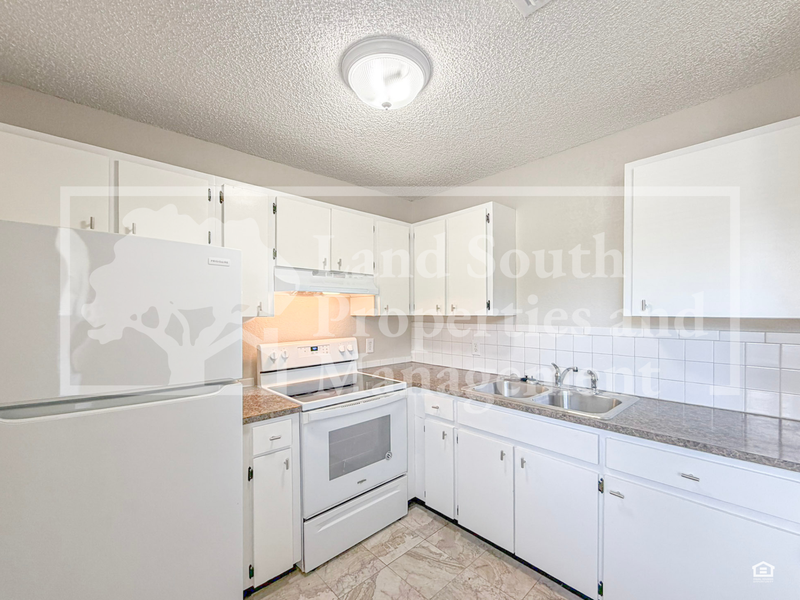 1222 Taylor St #1 - Photo 5 of 11