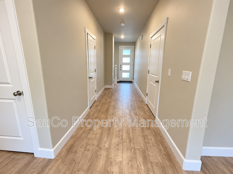 8023 Ne Sabo St - Photo 2 of 15