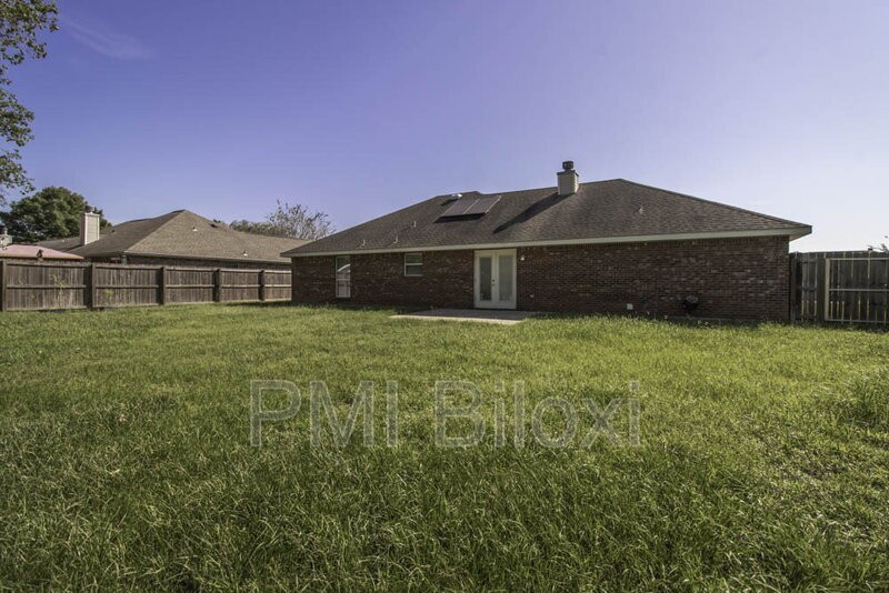 13011 Windcrest Ln - Photo 4 of 26