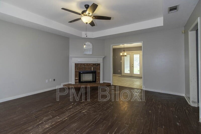 13011 Windcrest Ln - Photo 7 of 26