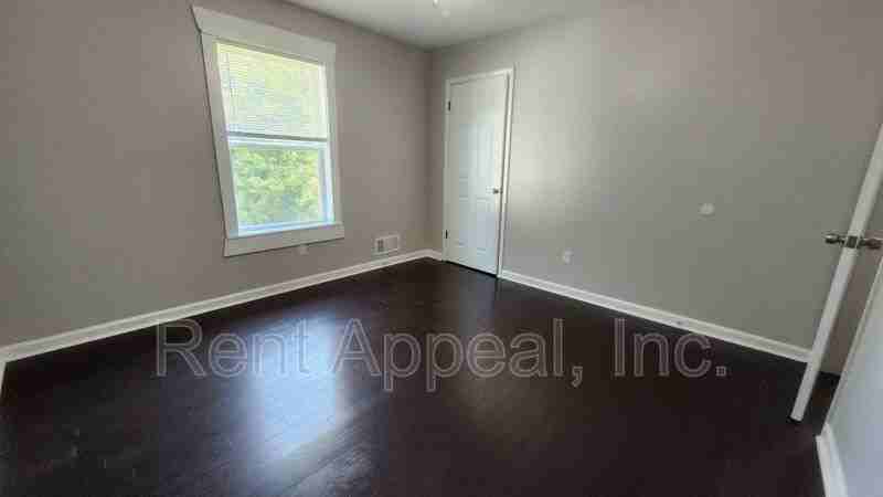 2270 Pine Stream Ct - Photo 7 of 13