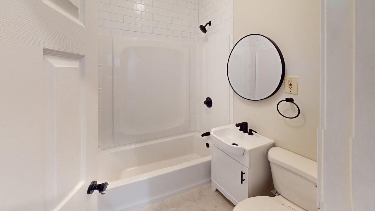 52 Sumner St #5 - Photo 2 of 13