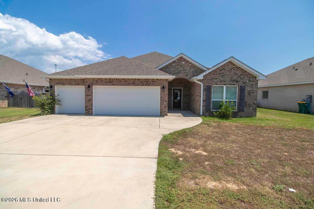 1208 Carraway Cv