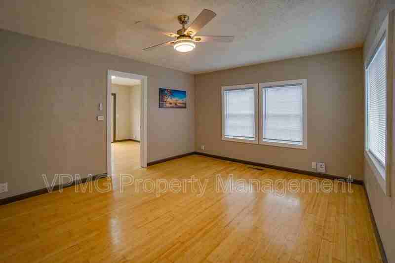 2901 Fruit Valley Rd - Photo 6 of 32