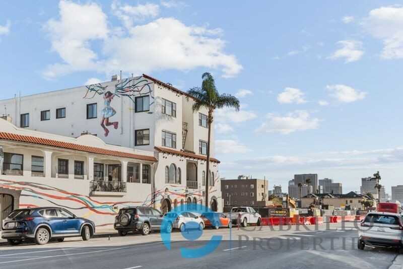 2267 4th Ave #2267