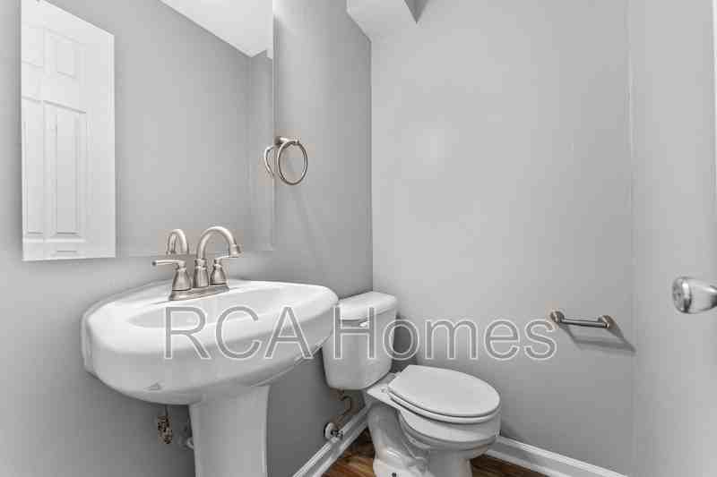 4353 Falcon Creek Blvd - Photo 4 of 10