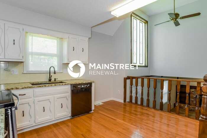14516 S Village Dr - Photo 7 of 18