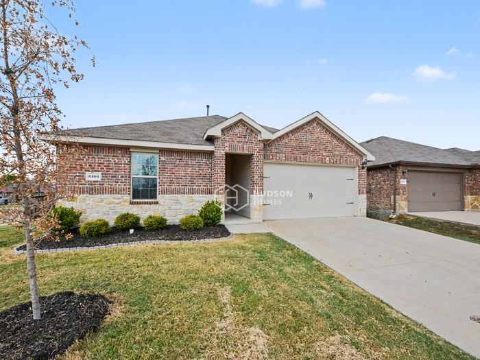 3103 Logan Dr - Photo 4 of 31