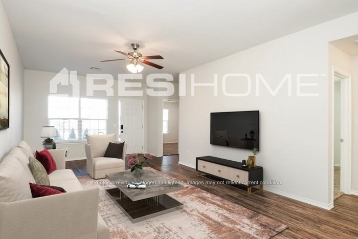 10712 Nw 27th St - Photo 5 of 18