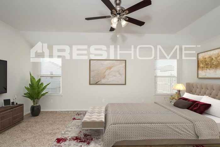 10712 Nw 27th St - Photo 7 of 18