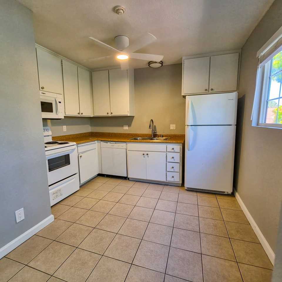 Coral Commons - Photo 5 of 15