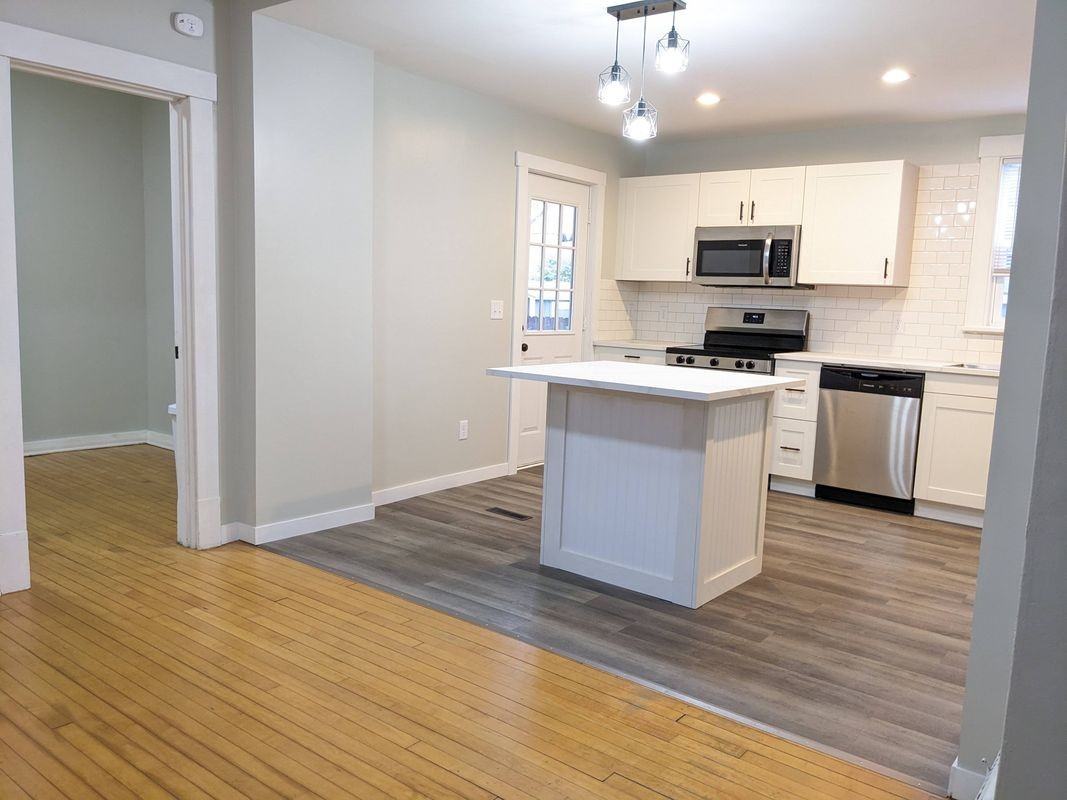 321 Ramsey St - Photo 7 of 29