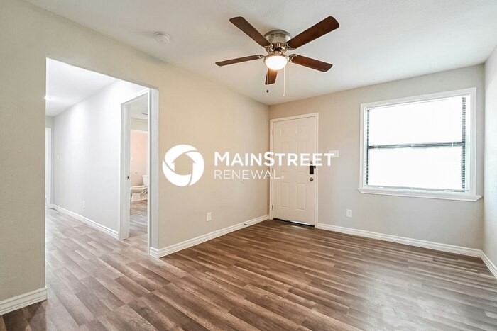 2403 El Capitan Dr - Photo 3 of 16