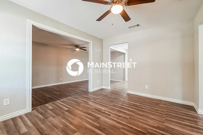 2403 El Capitan Dr - Photo 4 of 16