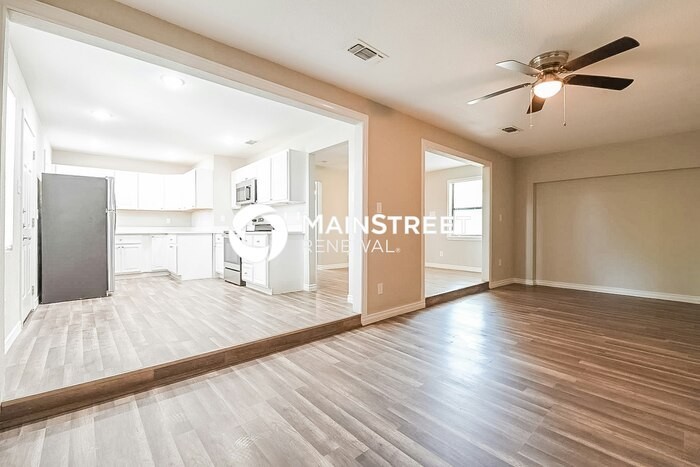 2403 El Capitan Dr - Photo 6 of 16