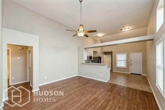 8809 Wayne St - Photo 3 of 23