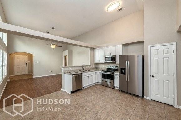 8809 Wayne St - Photo 7 of 23