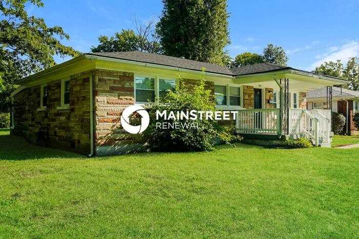 5011 Maryman Rd - Photo 3 of 16