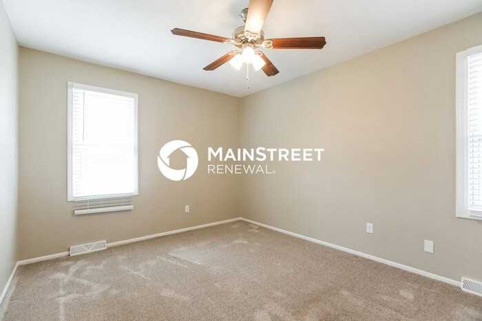 1905 Sw Onyx St - Photo 7 of 17