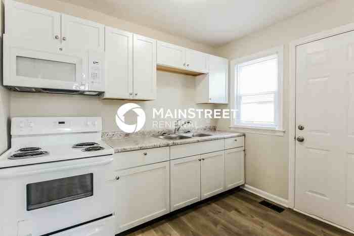 2334 Calhoun St - Photo 7 of 16