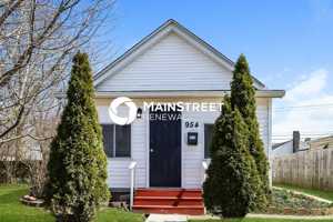 featured image of 954 S 8th St