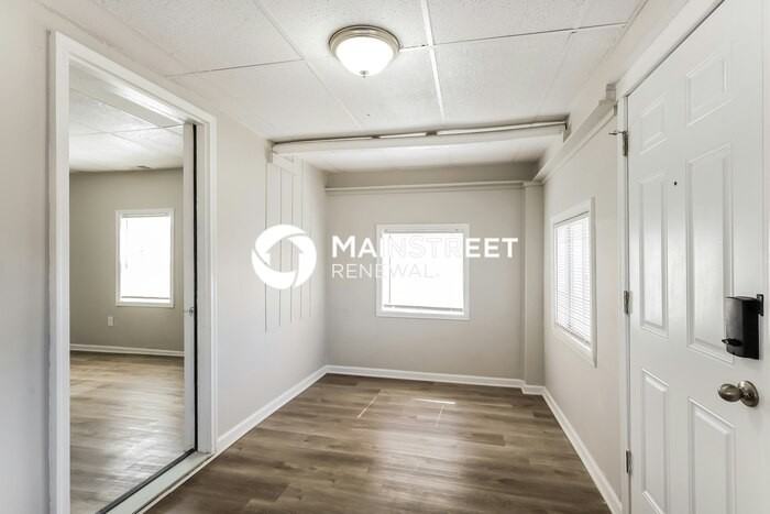 954 S 8th St - Photo 3 of 16