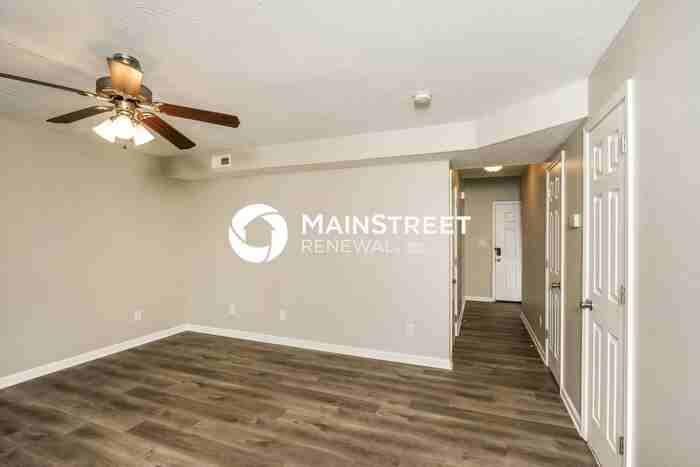 109 Frederick Rd - Photo 4 of 17