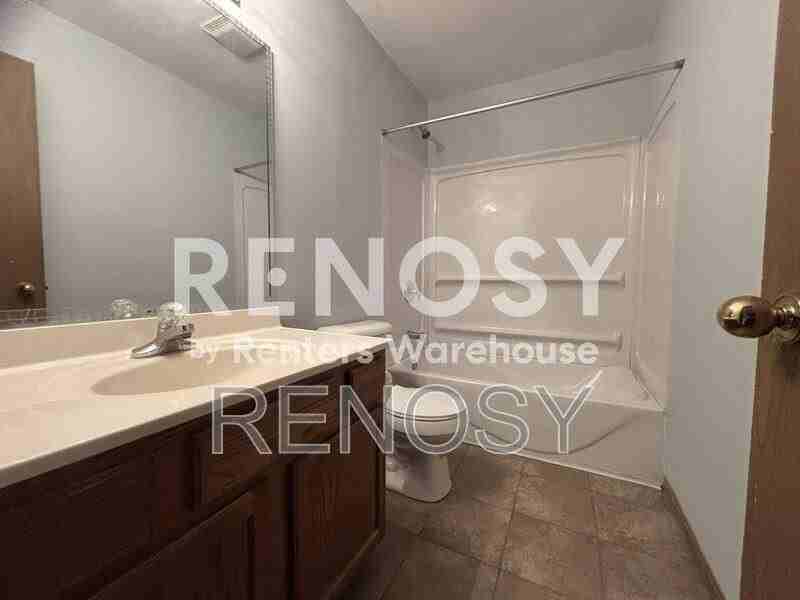 1504 6th Ave Se - Photo 2 of 13