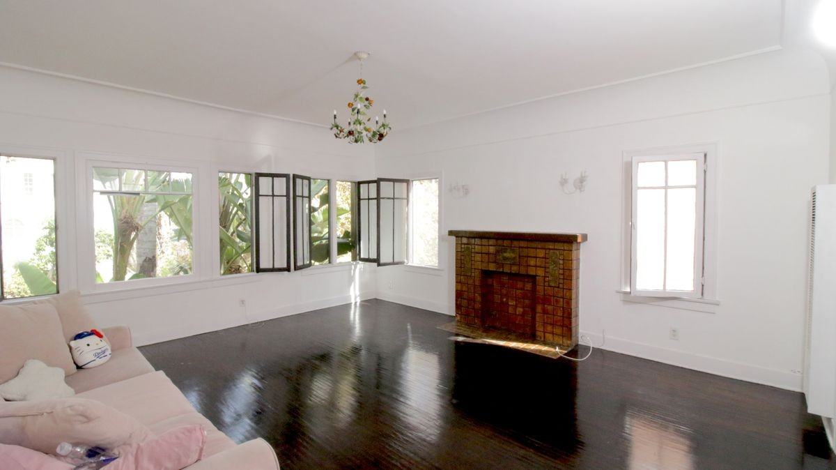 137 N Kenmore Ave ##139 - Photo 7 of 43