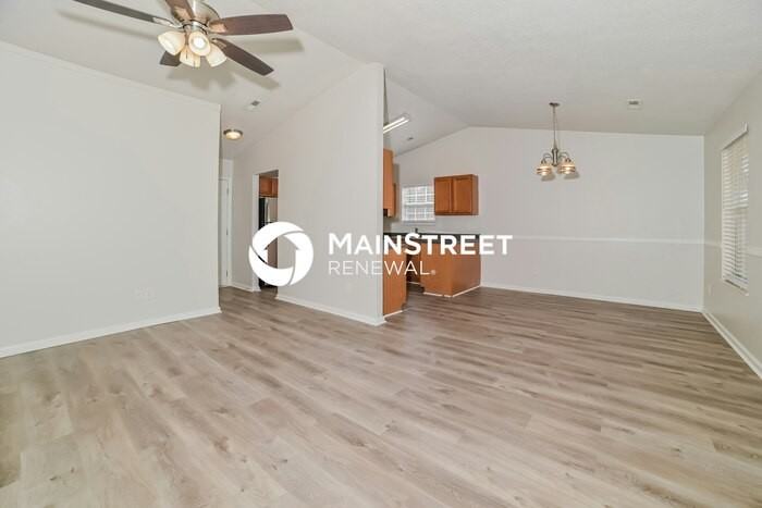 5051 Cattail Ln - Photo 3 of 16