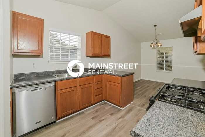 5051 Cattail Ln - Photo 6 of 16
