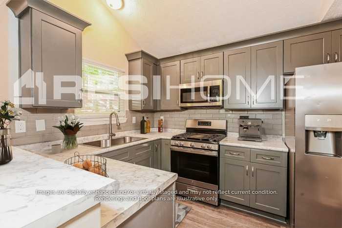 2045 Scarbrough Trl E - Photo 3 of 20
