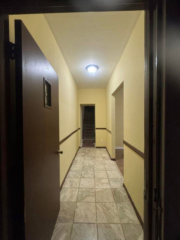 19 Oak St - Photo 2 of 19