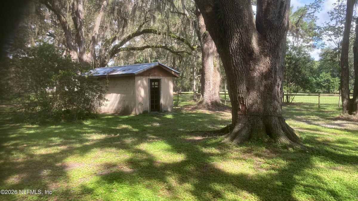 10302 Ne County Road 1469 - Photo 6 of 19