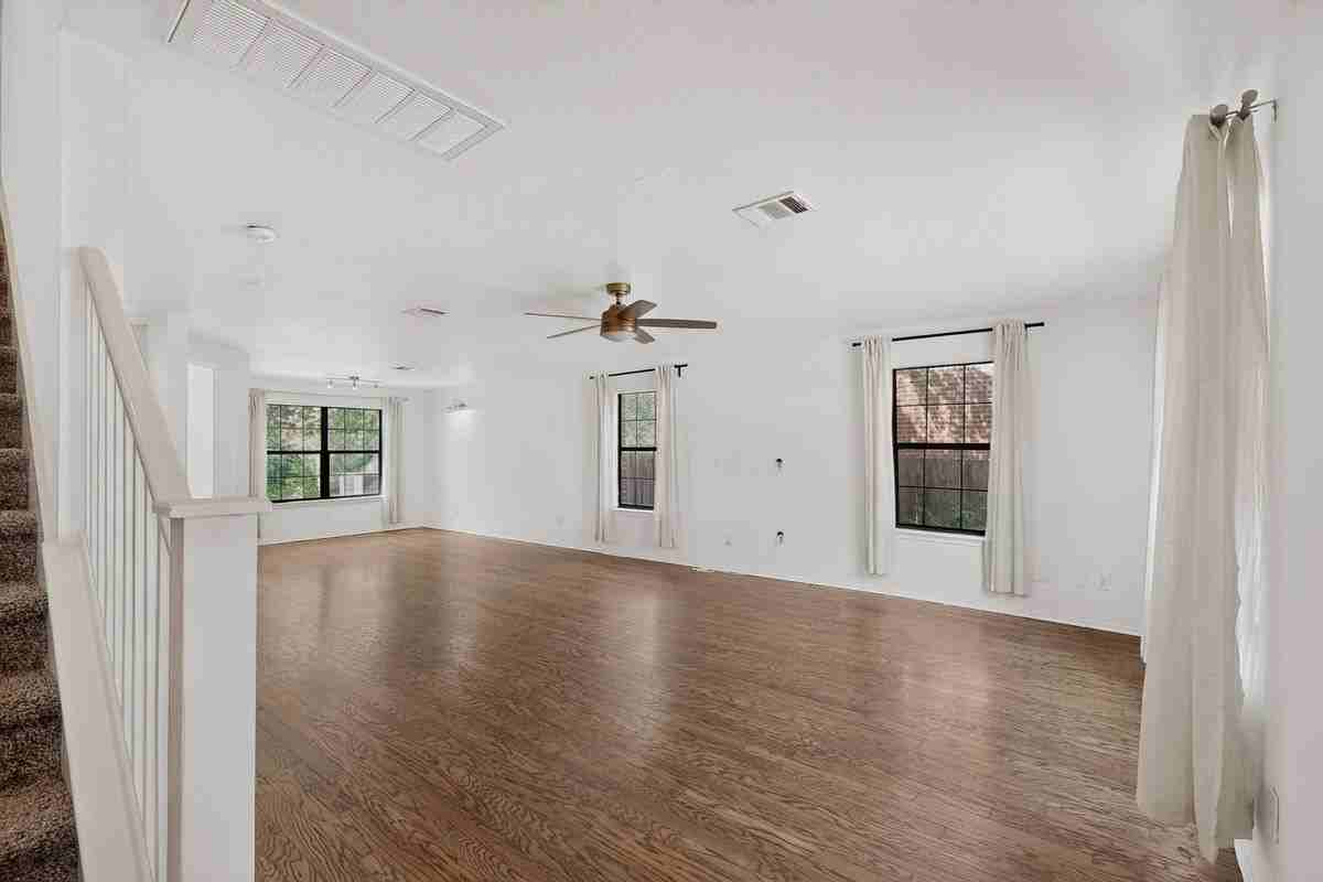 11517 Chatam Berry Ln - Photo 3 of 26