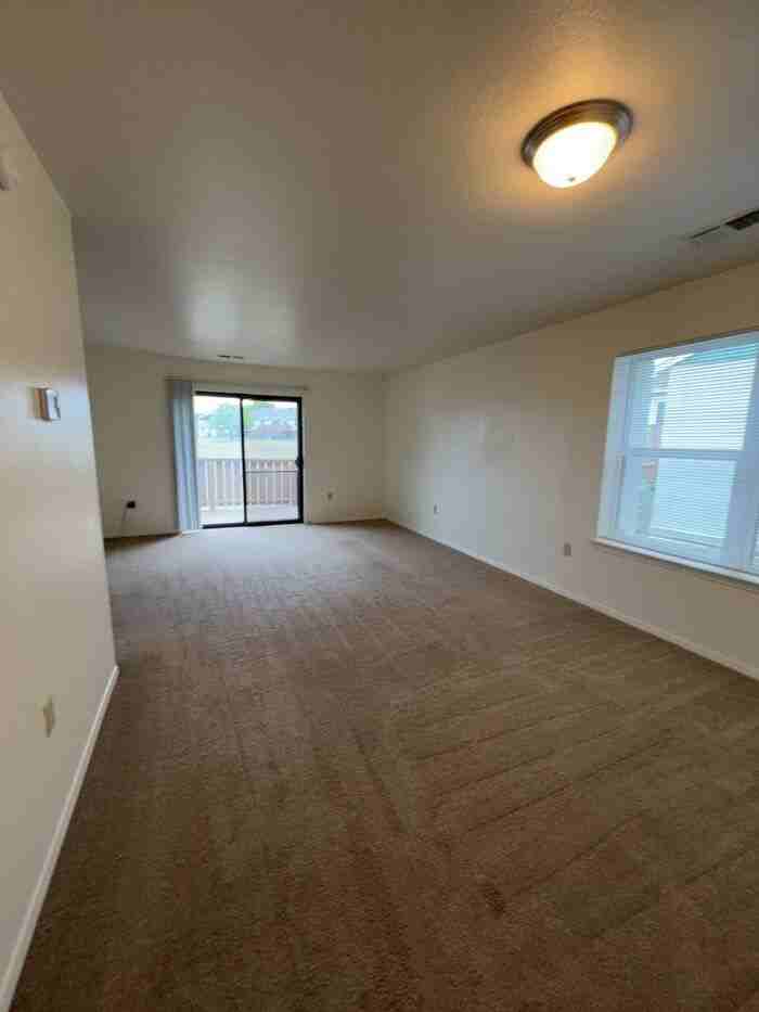 268 Mellette Ct - Photo 6 of 9