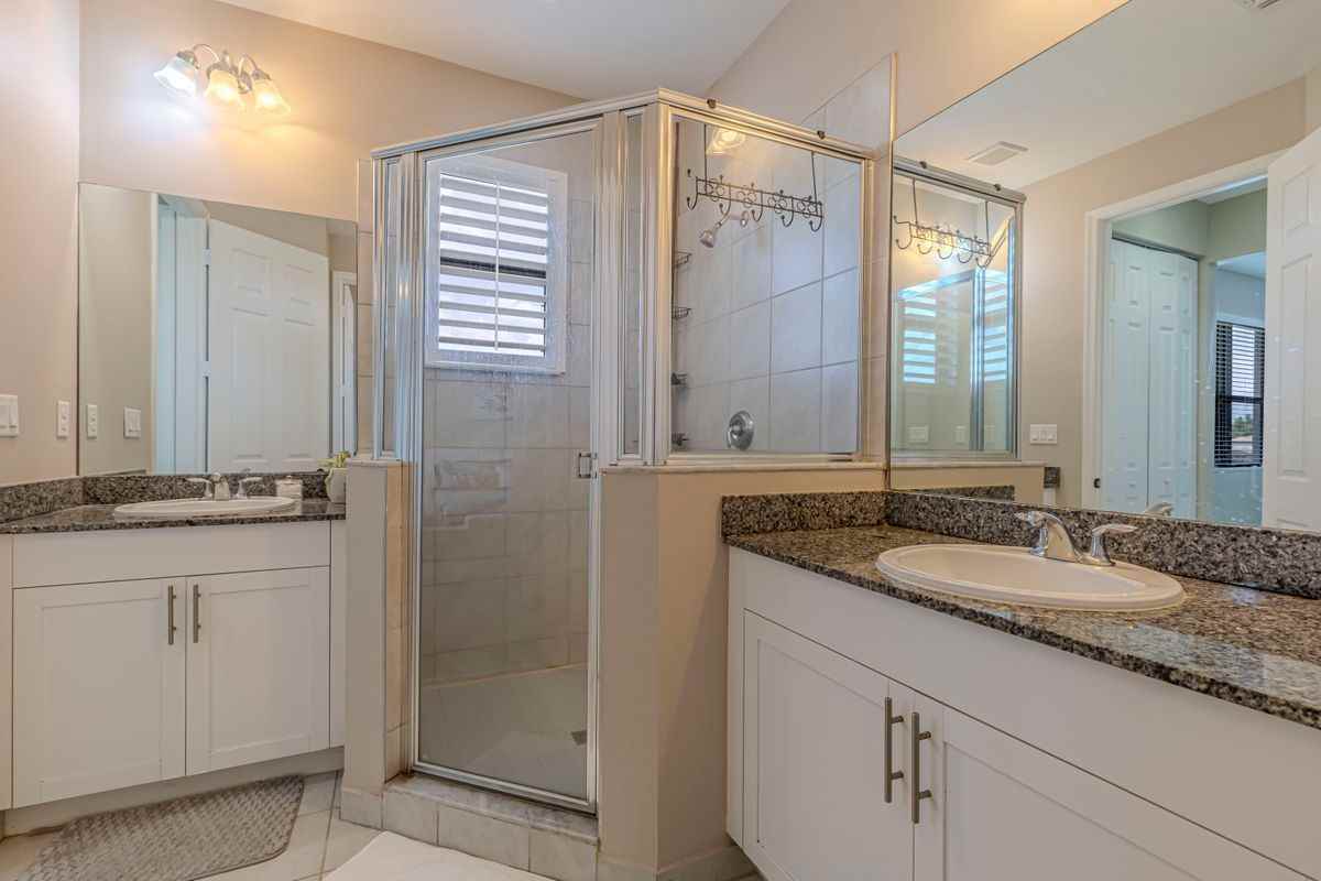 8732 Madrid Cir - Photo 3 of 24
