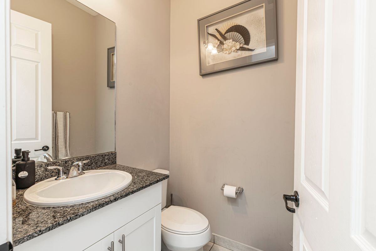 8732 Madrid Cir - Photo 5 of 24