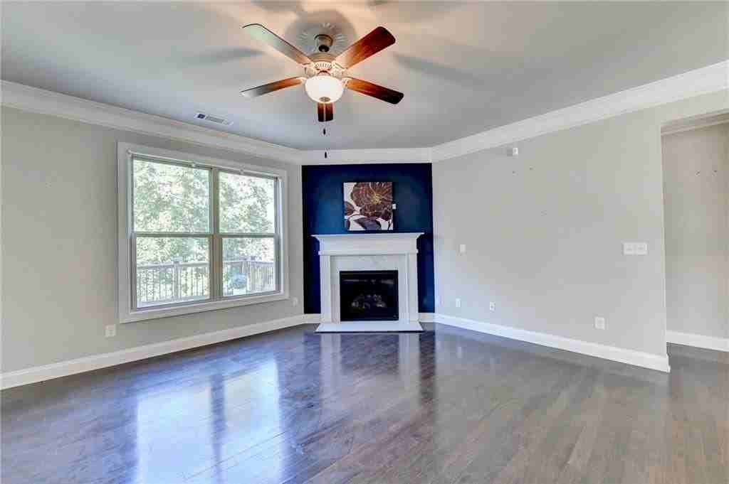 3860 Grandview Manor Dr - Photo 5 of 37