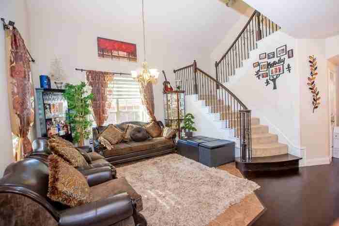 1002 Nail Ln - Photo 5 of 36