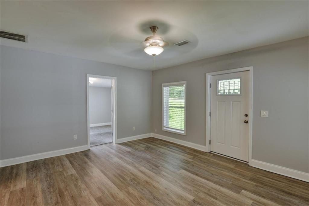 74 Rountree Rd - Photo 4 of 35