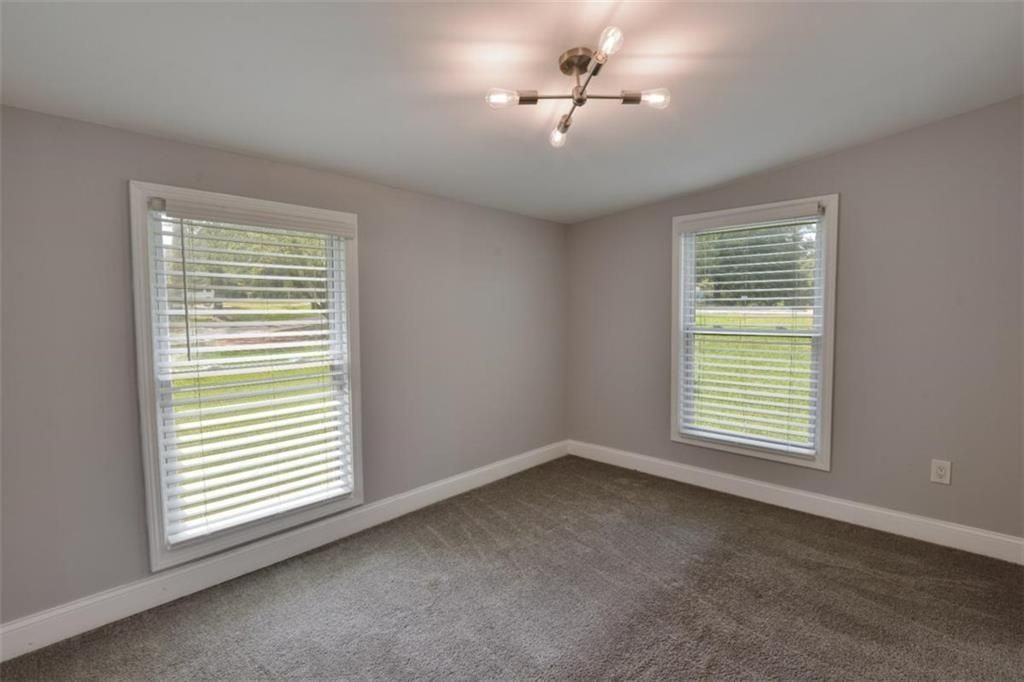 74 Rountree Rd - Photo 7 of 35