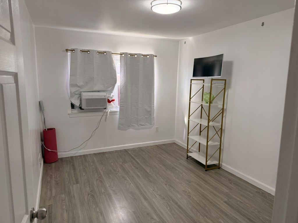 1463 Stadium Ave ##2 - Photo 2 of 3