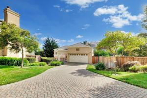 featured image of 35 Baypark Cir