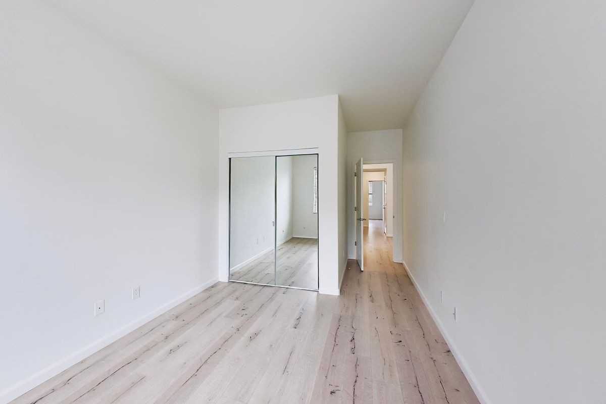 35 Baypark Cir - Photo 4 of 45
