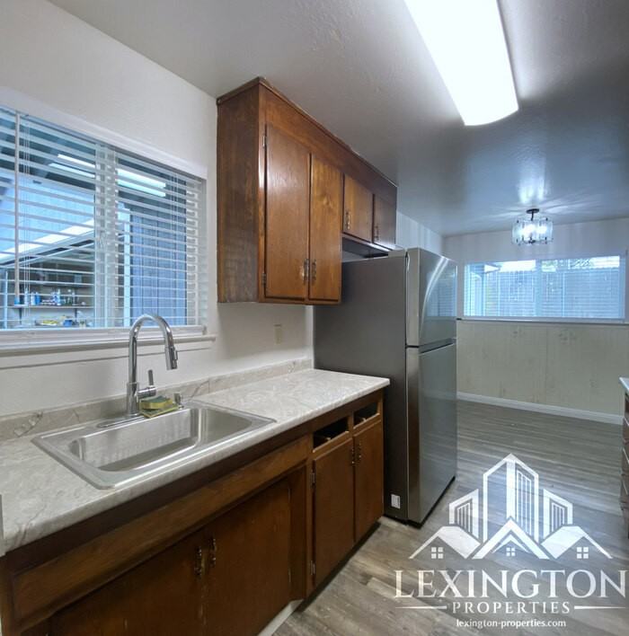 237 Tejon Ave - Photo 7 of 27