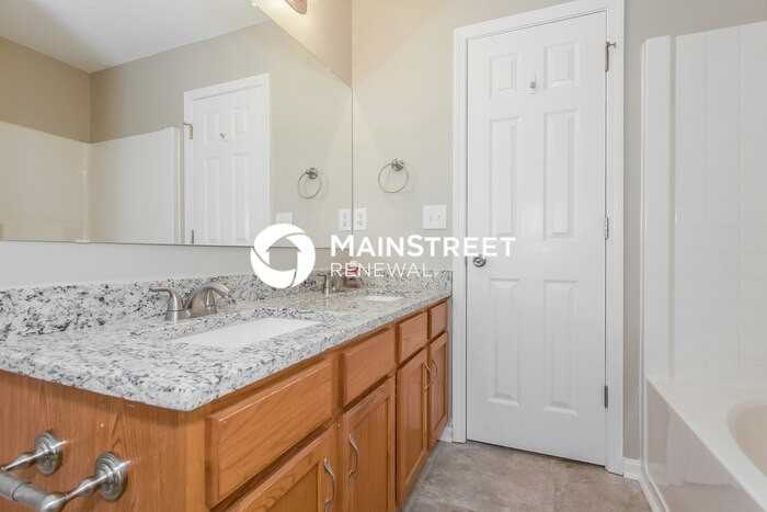 11212 Dulin Creek Blvd - Photo 7 of 15